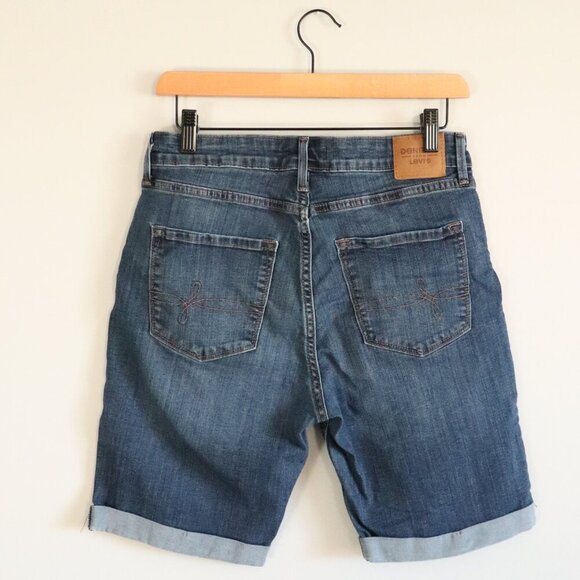 Levi's Women's M/L Blue‎ Denim Bermuda Denizen Stretch Pocket Jeans Shorts - Picture 2 of 12